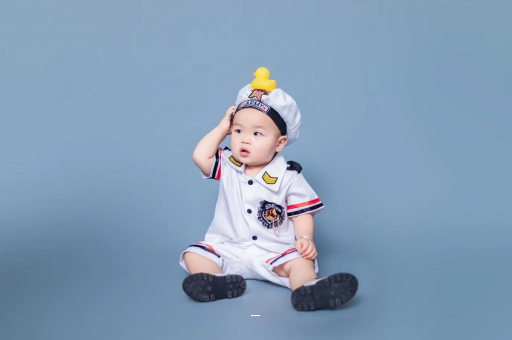 烟台宝宝老摇头怎么回事